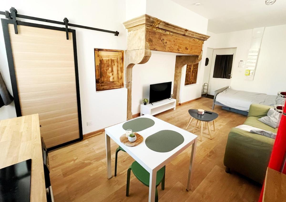Studio Chic Au Style Retro Moderne Saint-Genix-sur-Guiers Экстерьер фото